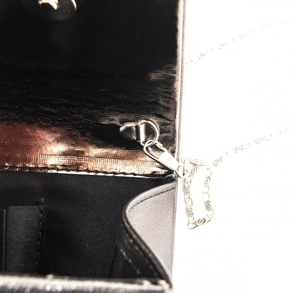 Вечерна/бална дамска чанта с дълга дръжка еко кожа бял блясък